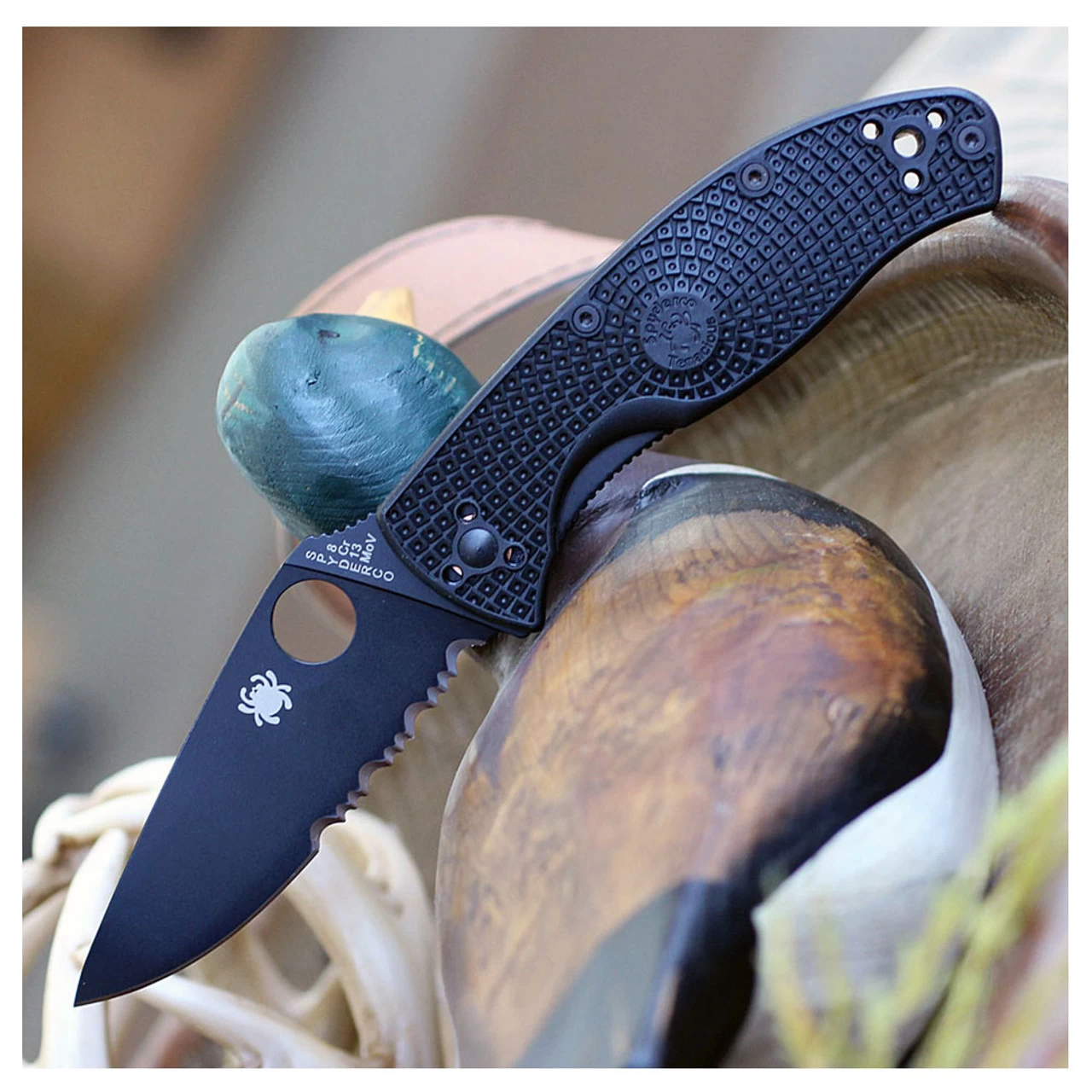 SPYDERCO Tenacious Lightweight Black Blade Folding Knife (C122PSBBK) - Image 5