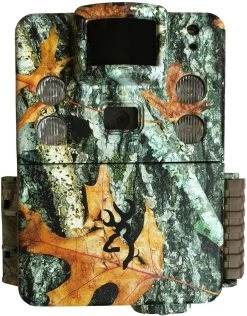 BROWNING TRAIL CAMERAS Strike Force APEX HD 18MP Camera - 32GB SD Card And SD Card Reader Combos Available